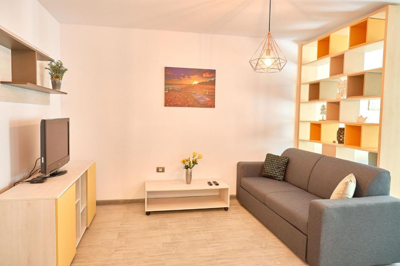 Orange Summer Apartment Spa Pools Beach Resort Mamaia Luaran gambar